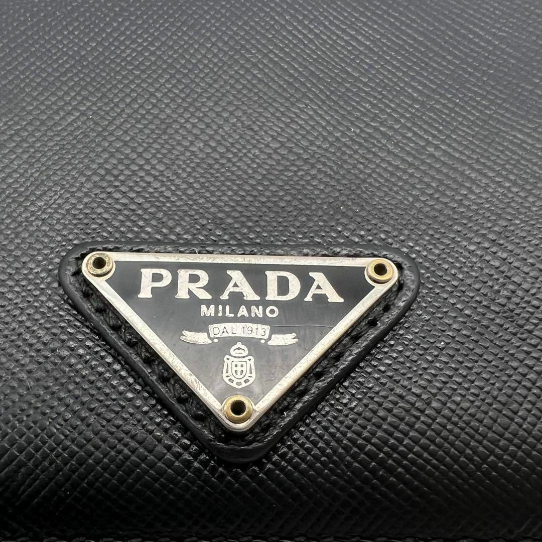 PRADA 三つ折り財布 サフィアーノレザー 三角ロゴ ブラック 男女兼用