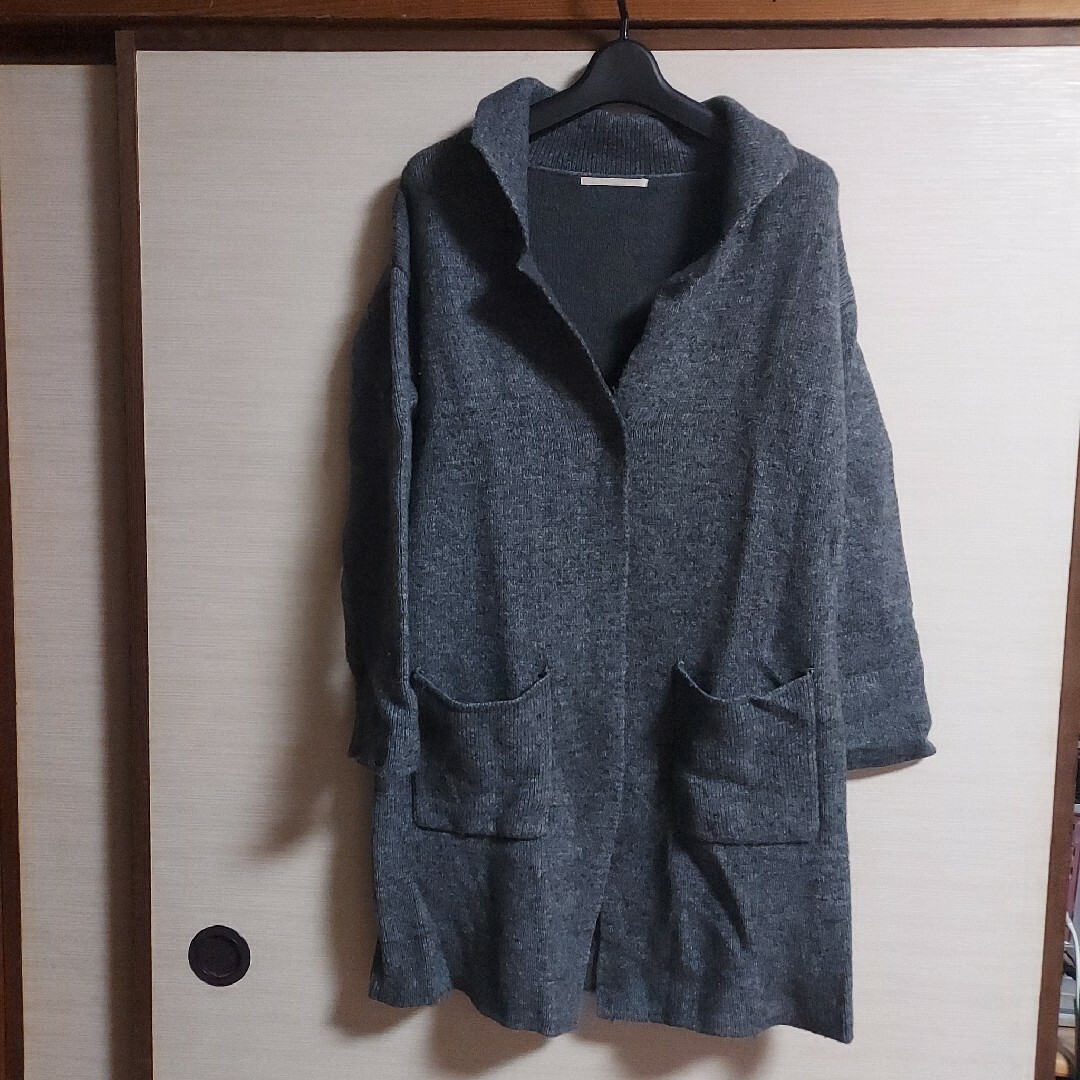 グレーのコート レディースのジャケット/アウター(ニットコート)の商品写真
