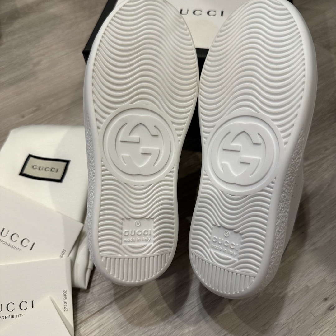 Gucci(グッチ)の新品未使用　GUCCI スニーカー　18-19cm キッズ/ベビー/マタニティのキッズ靴/シューズ(15cm~)(スニーカー)の商品写真