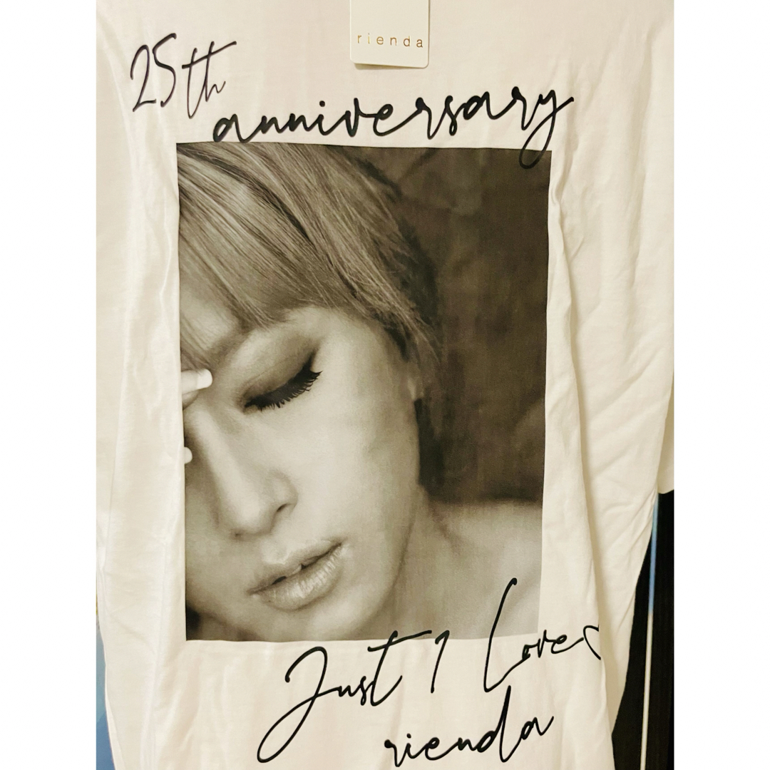 rienda(リエンダ)のayumi hamasaki Line Stone Tシャツ rienda 新品 エンタメ/ホビーのタレントグッズ(ミュージシャン)の商品写真