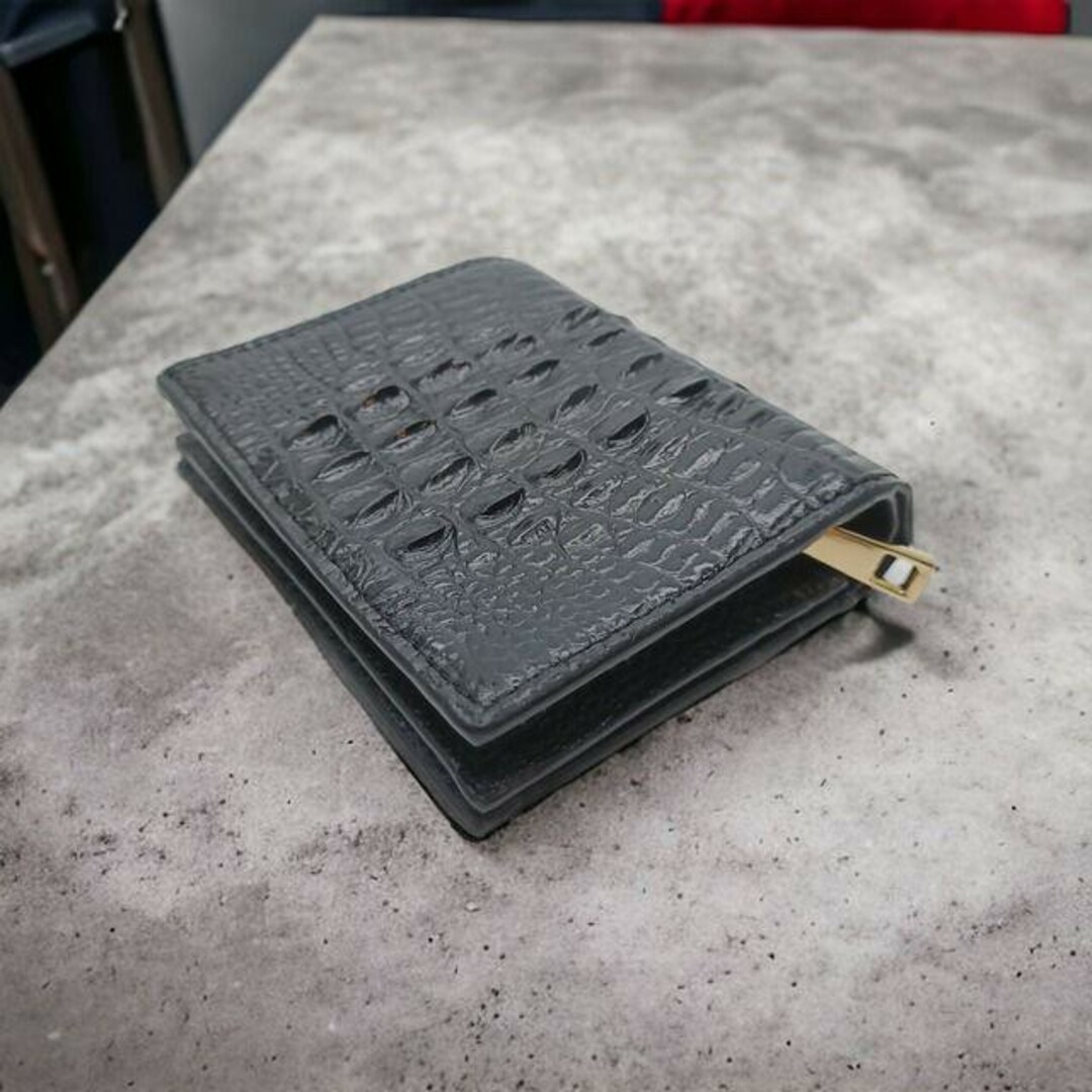AT13 本革 クロコダイル 二つ折り財布 ウォレット 背 ブラックb5 メンズのファッション小物(折り財布)の商品写真