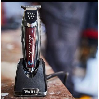 ウォール(WALL)のWAHL Cordless Detailer Li シルバーコードレスバリカン(メンズシェーバー)