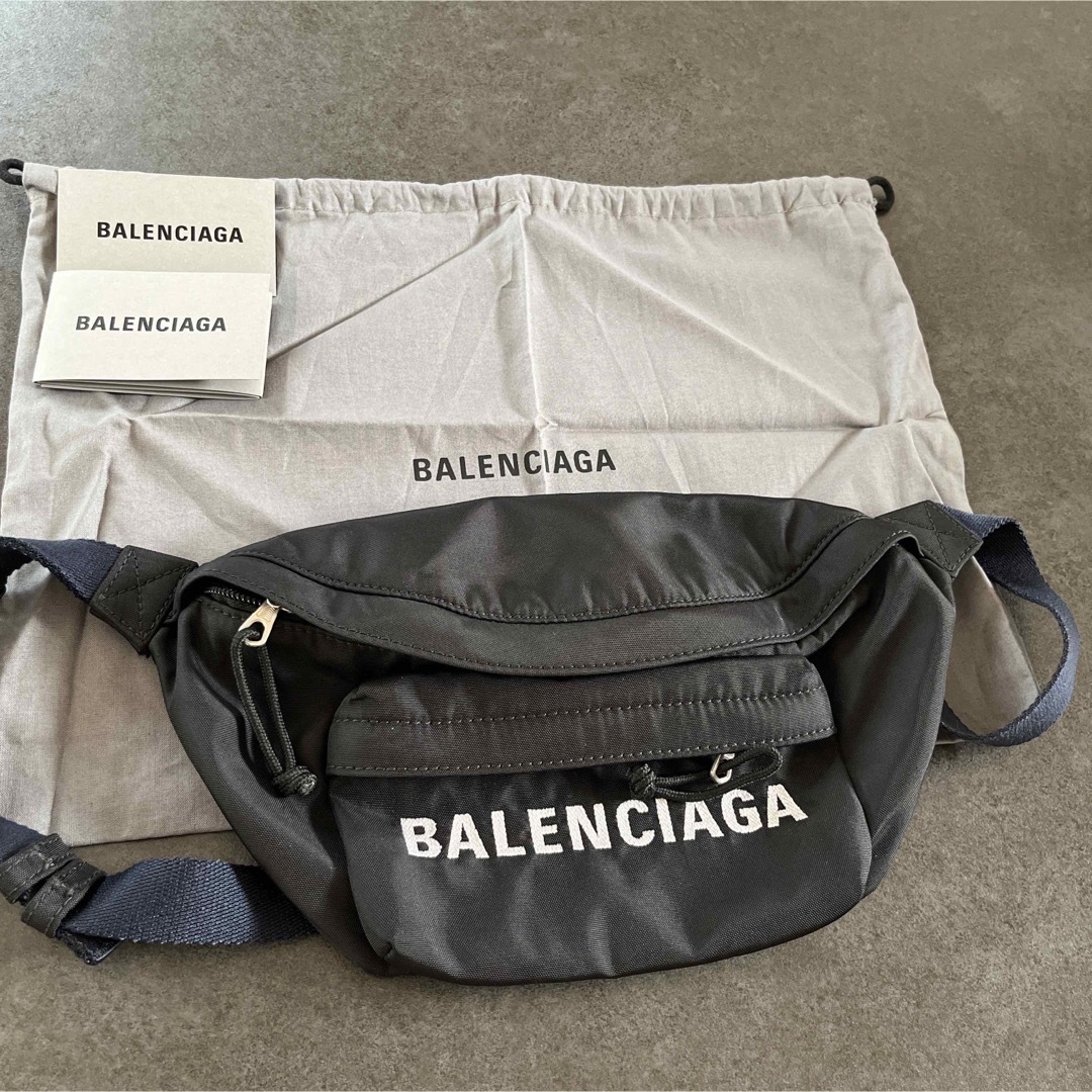 Balenciaga(バレンシアガ)のバレンシアガ　BALENCIAGA    ボディバッグ メンズのバッグ(ボディーバッグ)の商品写真