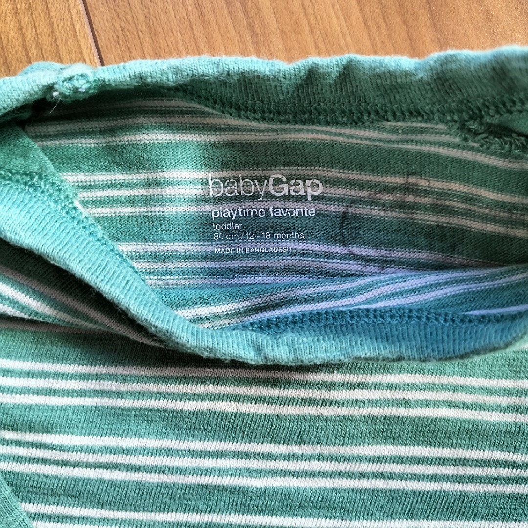 GAP(ギャップ)のキッズ　ロングTシャツ 長袖Tシャツ　2枚セット キッズ/ベビー/マタニティのベビー服(~85cm)(Ｔシャツ)の商品写真