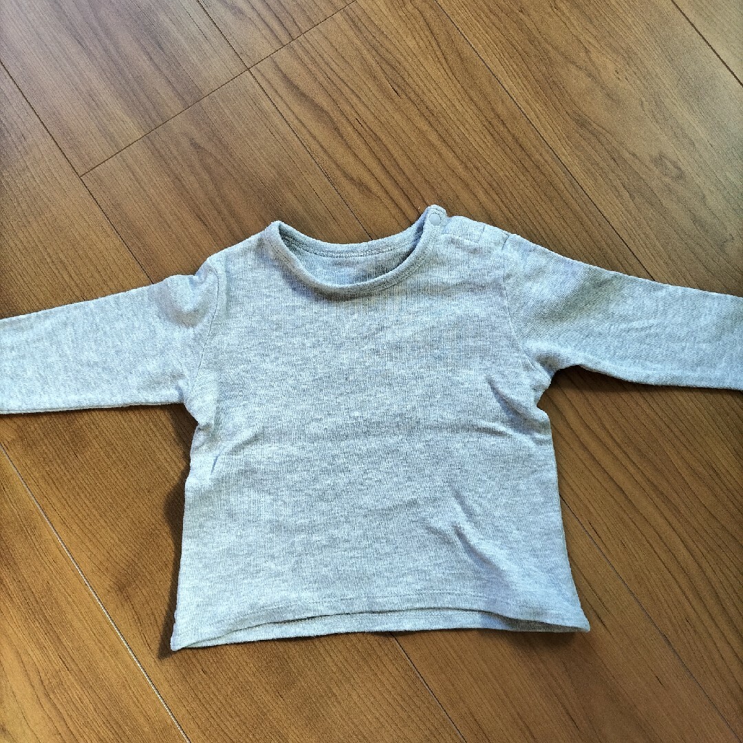 GAP(ギャップ)のキッズ　ロングTシャツ 長袖Tシャツ　2枚セット キッズ/ベビー/マタニティのベビー服(~85cm)(Ｔシャツ)の商品写真