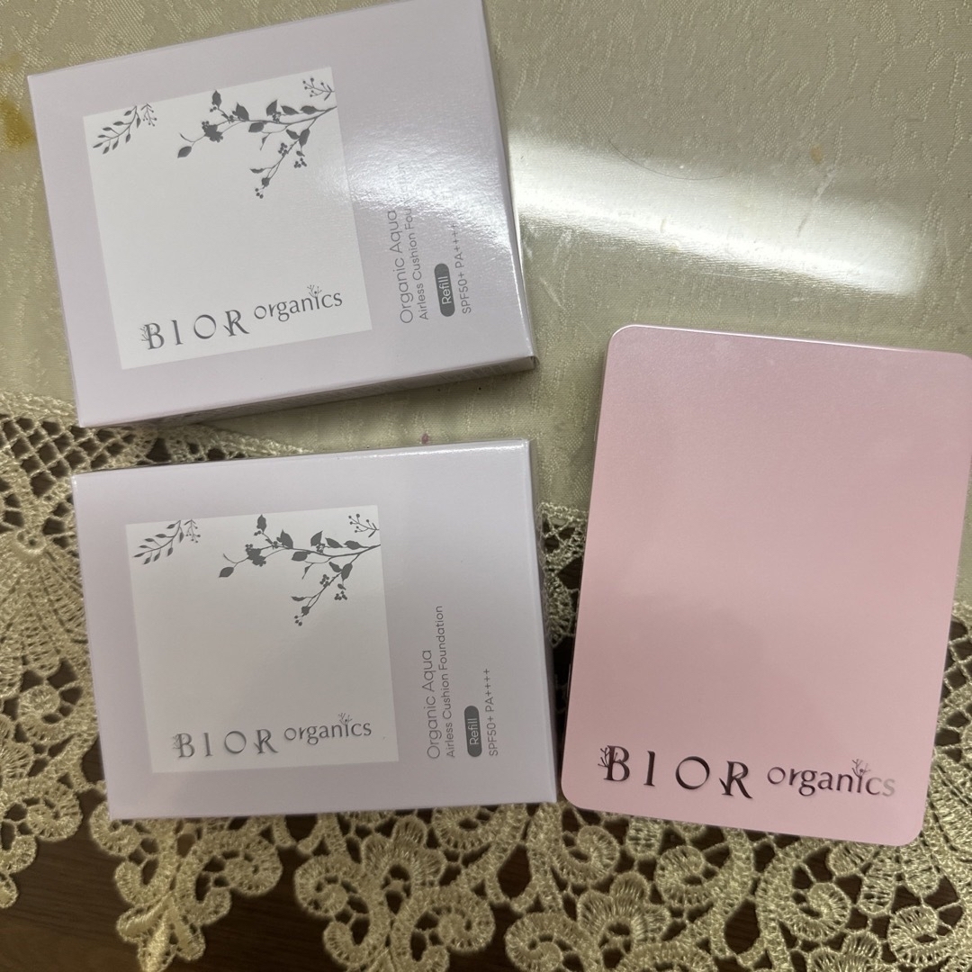 BIOR organic 美容液ファンデーション　　標準色 コスメ/美容のベースメイク/化粧品(ファンデーション)の商品写真
