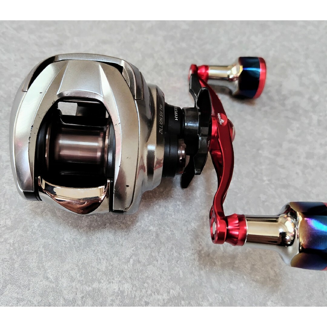 フィッシングDAIWA ダイワ 21ジリオン SV TW 1000H 箱ありハンドル