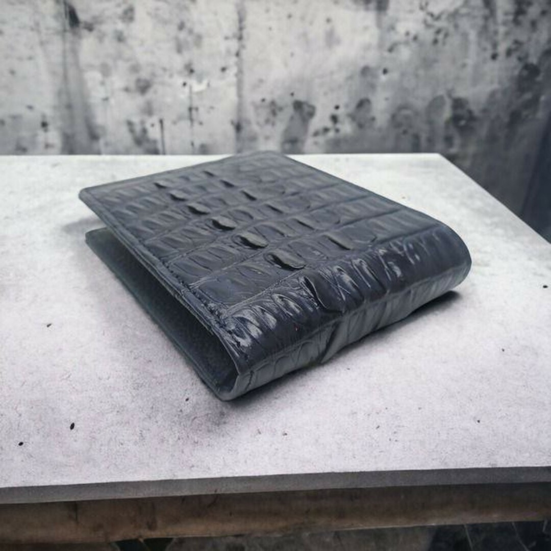 AT13 本革 クロコダイル ウォレット 二つ折り財布 背ネイビーb28 メンズのファッション小物(折り財布)の商品写真