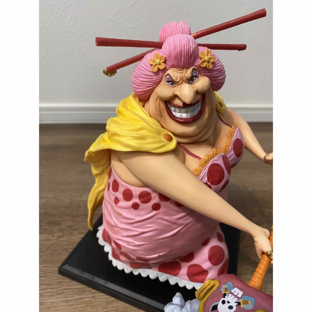 ONE PIECE(ワンピース)のワンピース　ビックマム エンタメ/ホビーのフィギュア(アニメ/ゲーム)の商品写真