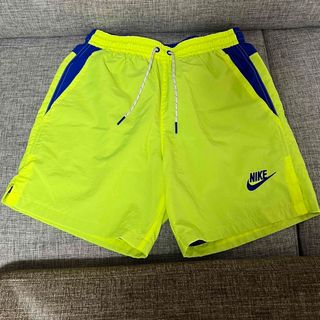 ナイキ(NIKE)のNIKE ハーフパンツ　シャカシャカ(その他)