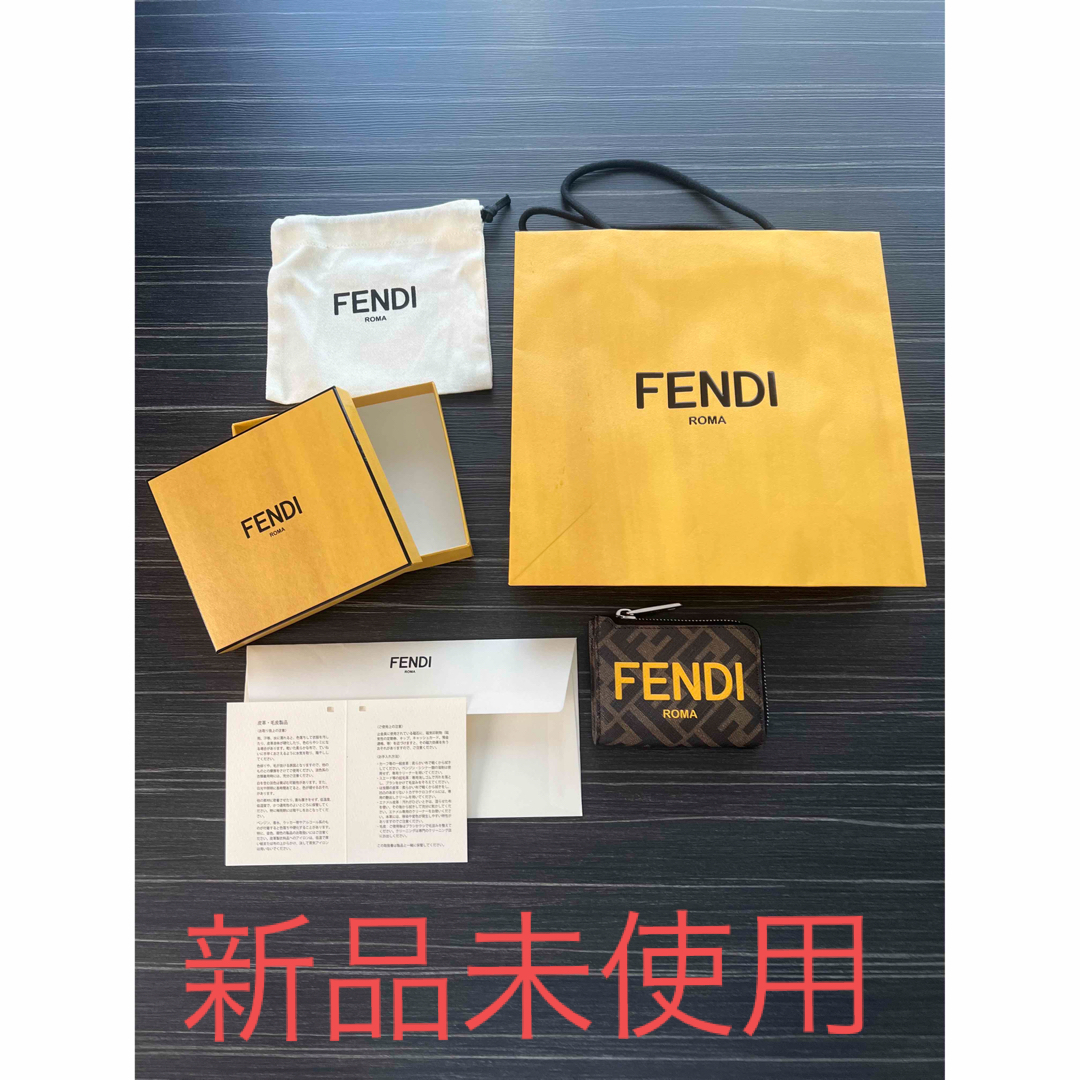 W105H8D2cm付属品FENDI ・財布・カードケース・名刺入れ