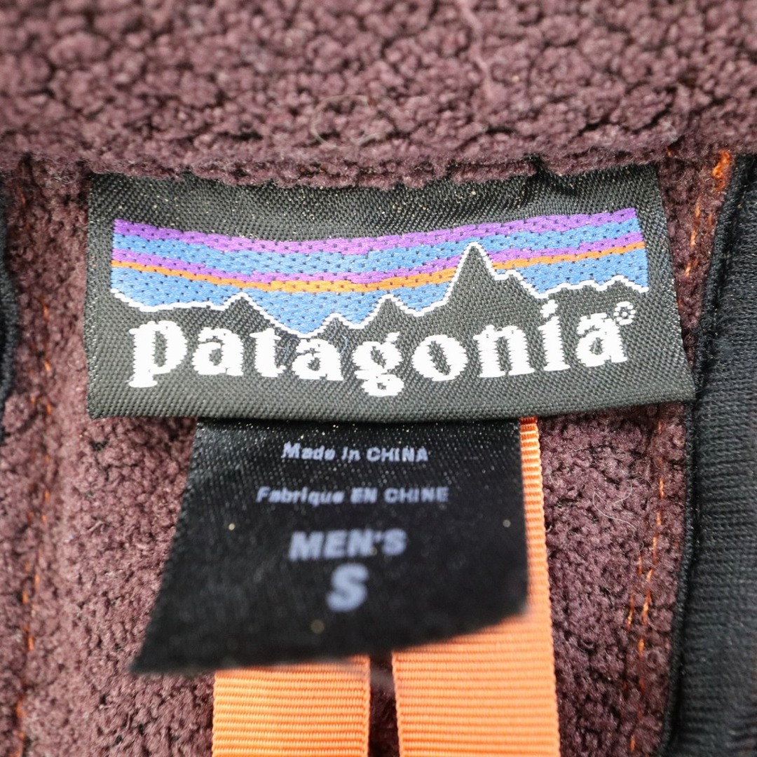 patagonia(パタゴニア)のpatagonia パタゴニア STYLE:29600F4 マウンテンパーカー 刺繍  アウトドア アウター オレンジ (メンズ S) 中古 古着 O7472 メンズのジャケット/アウター(マウンテンパーカー)の商品写真