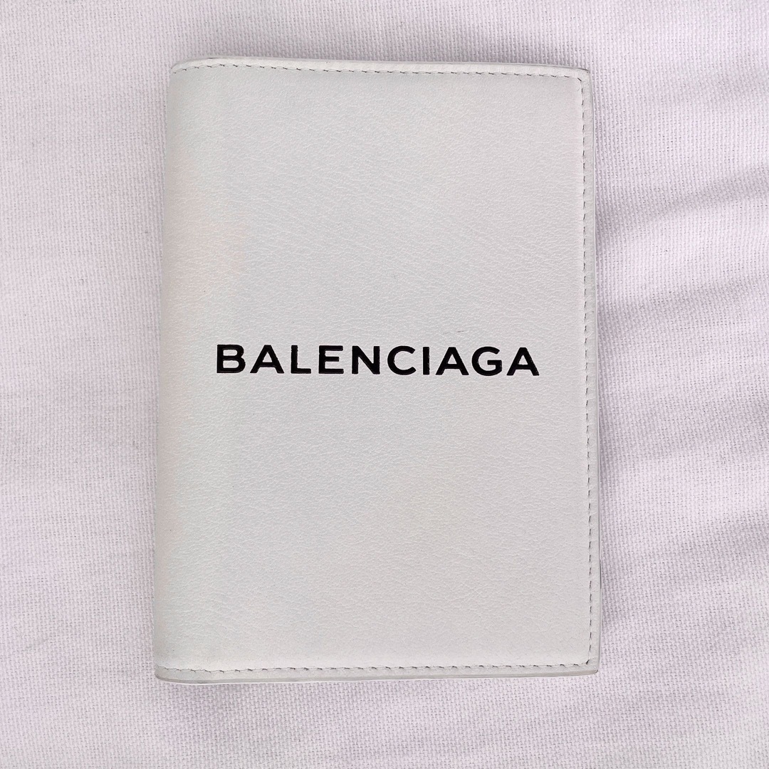 Balenciaga(バレンシアガ)のBALENCIAGA  バレンシアガ　パスケース　折財布　カード入れ　名刺入れ レディースのファッション小物(名刺入れ/定期入れ)の商品写真