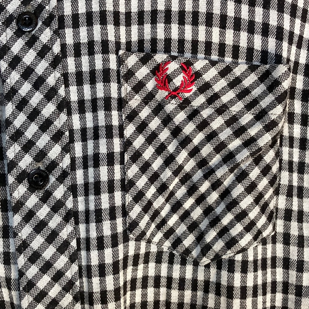 FRED PERRY - フレッドペリー半袖シャツ Mサイズの通販 by ぐりーん's