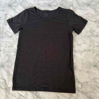 ユニクロ(UNIQLO)のヒートテック　kids140  黒半袖(下着)