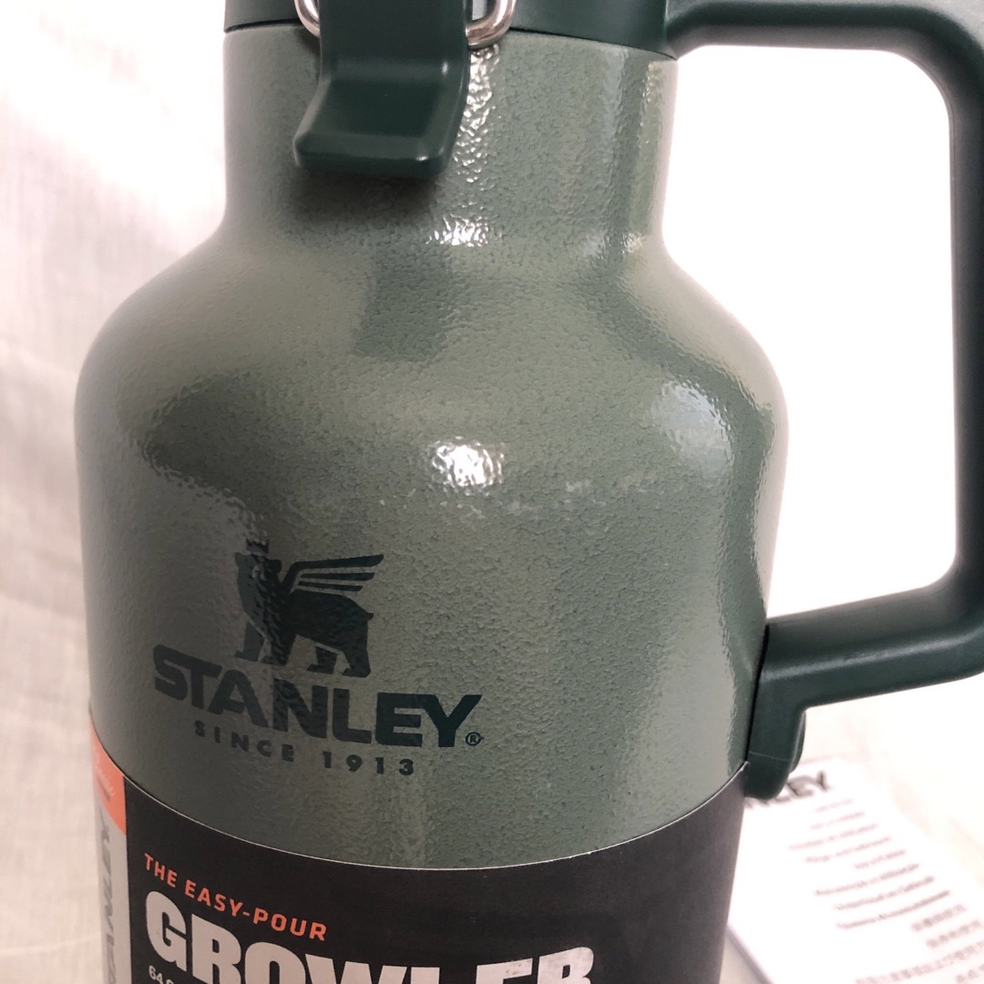 新品 スタンレー STANLEY 真空グロウラー 1.9L グリーン 新品 スタンレー STANLEY 真空グロウラー 1.9L グリーン
