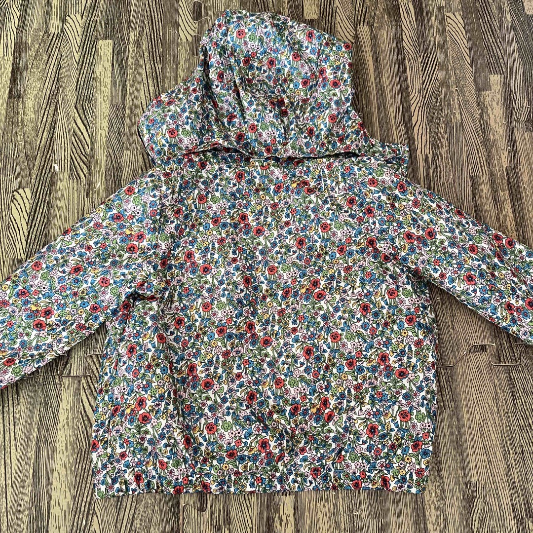 GAP(ギャップ)のbabyGap 花柄ウィンドブレーカー キッズ/ベビー/マタニティのキッズ服女の子用(90cm~)(ジャケット/上着)の商品写真