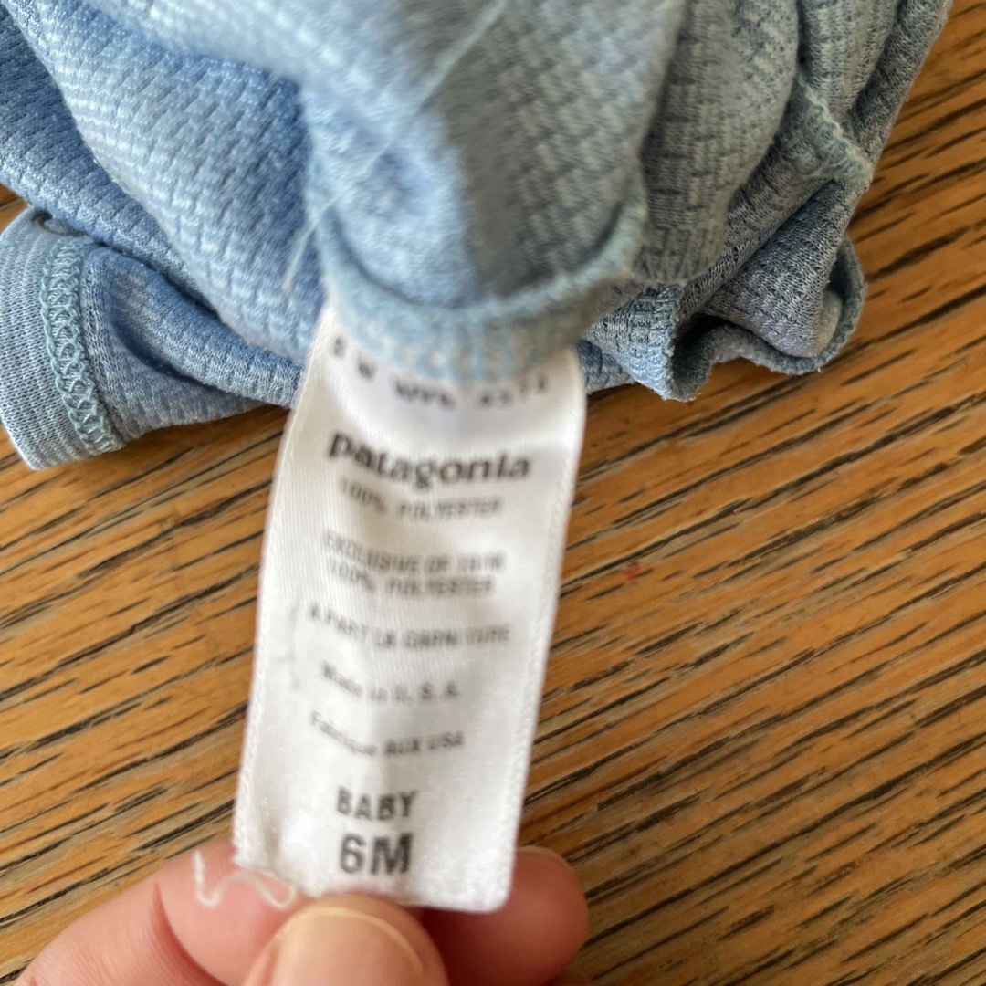 patagonia(パタゴニア)のパタゴニア  ロンパース  6M キッズ/ベビー/マタニティのベビー服(~85cm)(ロンパース)の商品写真