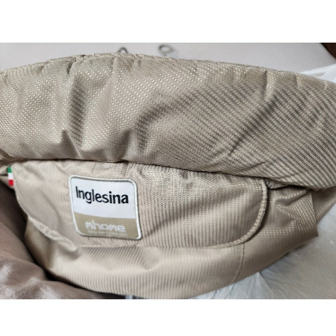 Inglesina(イングリッシーナ)のイングリッシーナ　ベビーチェア　ベージュ キッズ/ベビー/マタニティの寝具/家具(その他)の商品写真