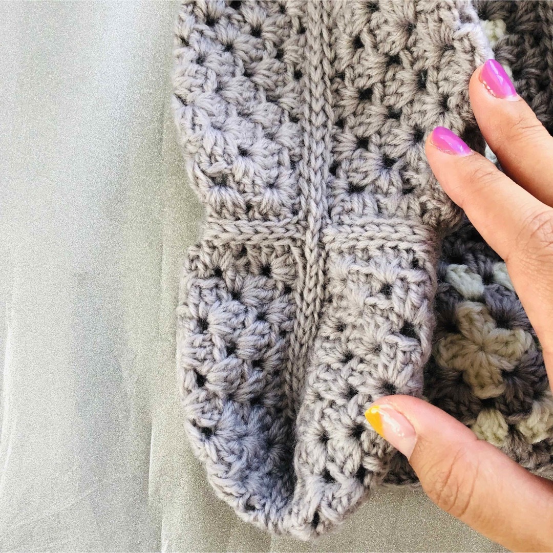 グラニースクエアバッグ モチーフ編み ハンドメイド 手編み ハンドメイドのファッション小物(バッグ)の商品写真