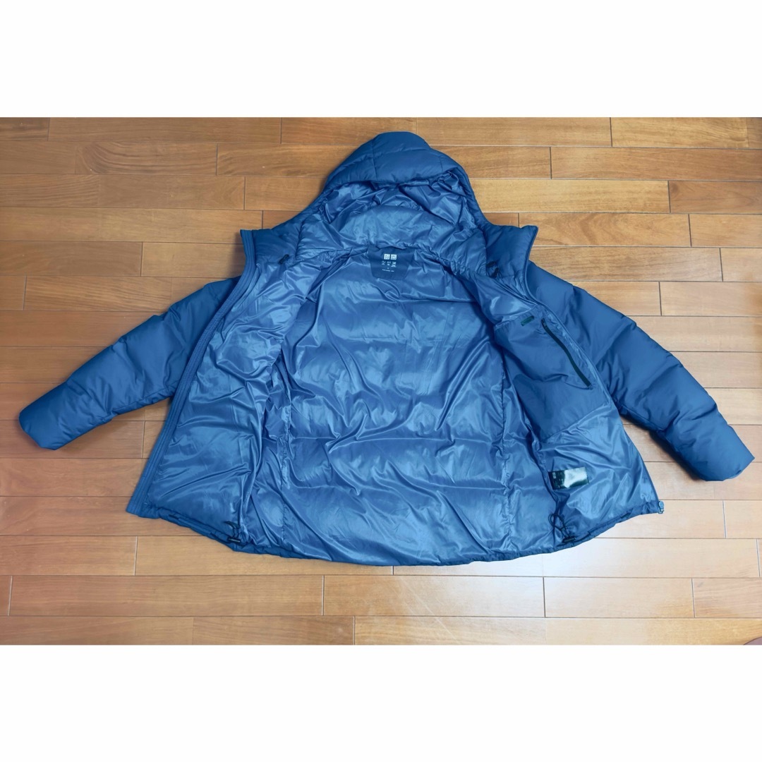 UNIQLO - 【ほぼ新品】ユニクロ シームレスダウンパーカ Lサイズ 水色 UNIQLO - 【ほぼ新品】ユニクロ シームレスダウンパーカ Lサイズ 水色