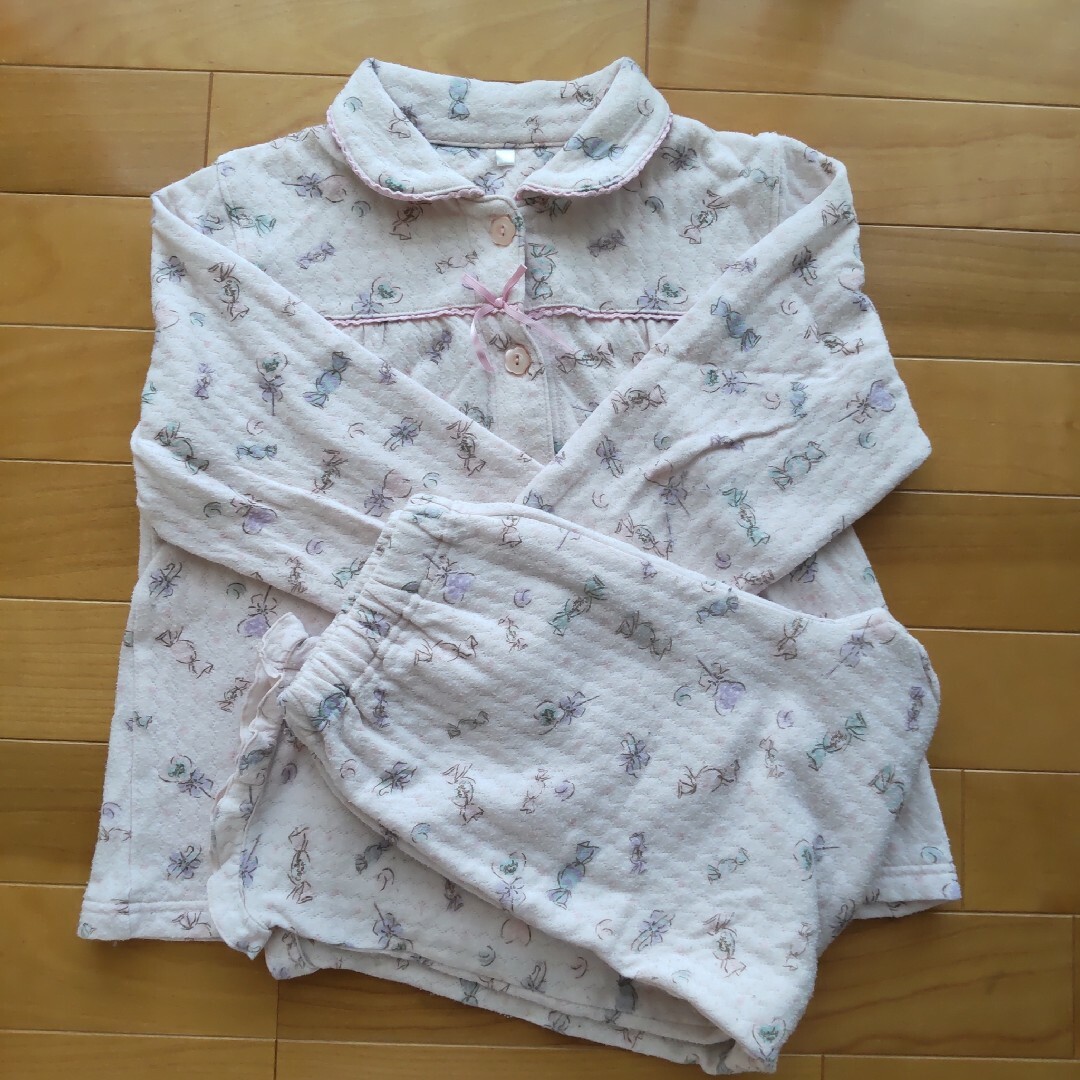 AEON(イオン)のかゆくなりにくいパジャマ　120 キッズ/ベビー/マタニティのキッズ服女の子用(90cm~)(パジャマ)の商品写真