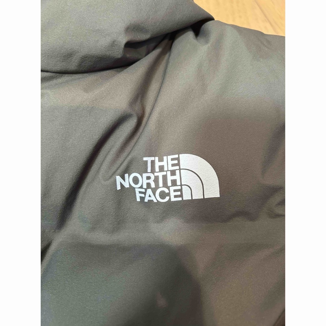 THE NORTH FACE(ザノースフェイス)のTHE NORTH FACE ザノースフェイス ビレイヤーパーカ カーキ XS メンズのジャケット/アウター(ダウンジャケット)の商品写真