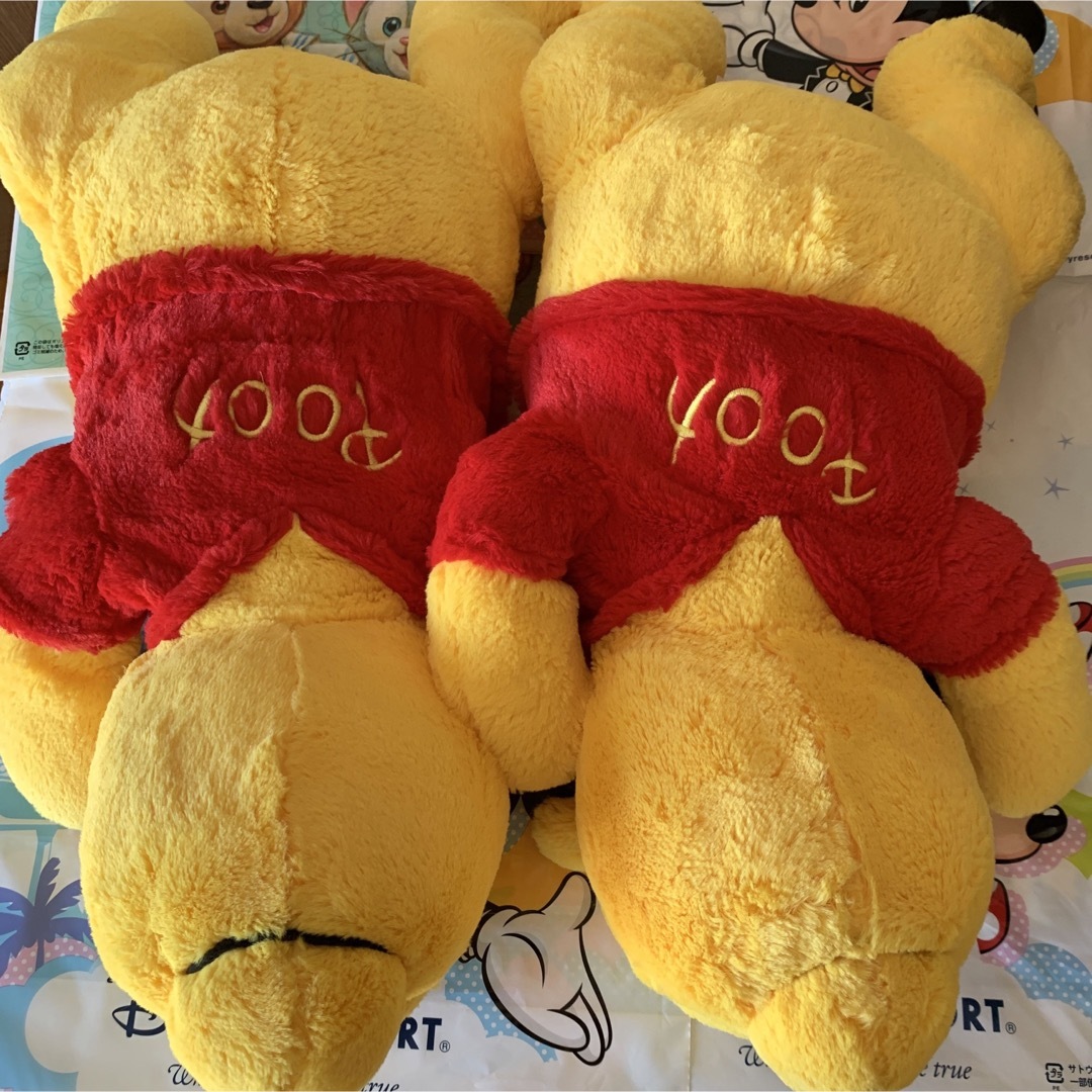 くまのプーさん(クマノプーサン)のプーさん 東京ディズニーリゾート限定  抱き枕 エンタメ/ホビーのおもちゃ/ぬいぐるみ(ぬいぐるみ)の商品写真