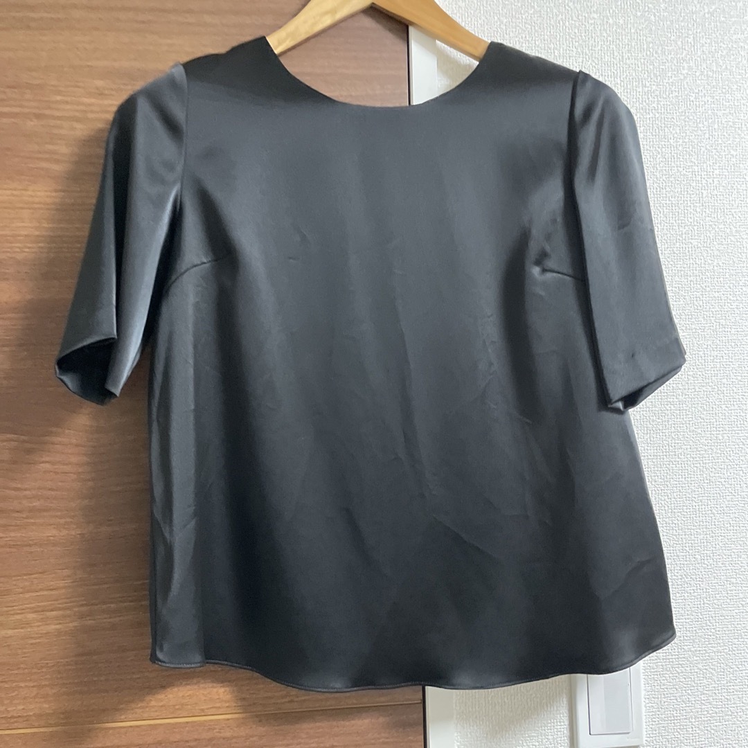 qualite(カリテ)のカリテ　qualite 黒Tシャツ レディースのトップス(Tシャツ(半袖/袖なし))の商品写真