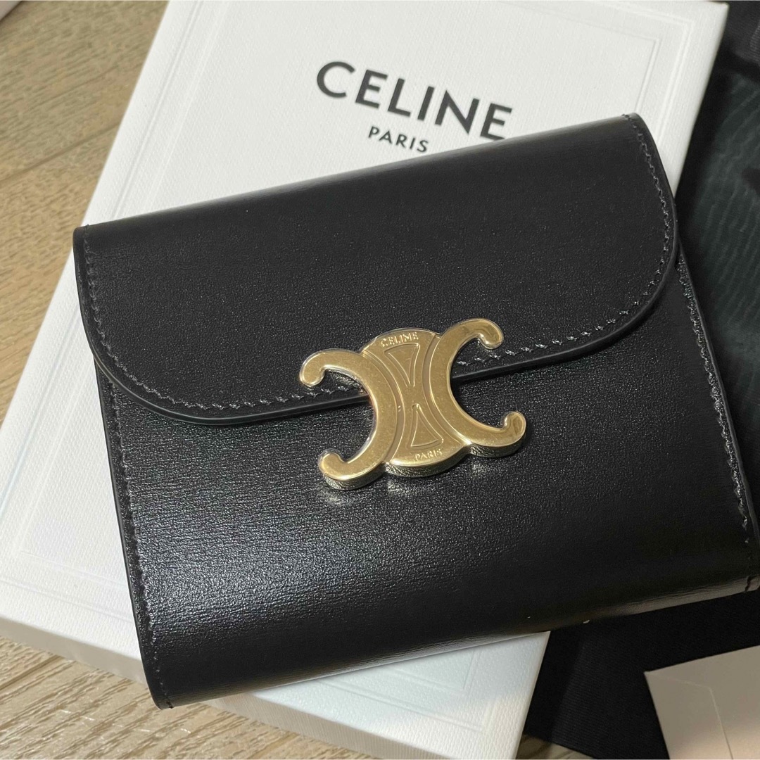 CELINE シャイニーウォレット　折りたたみ財布　ブラック　新品未使用