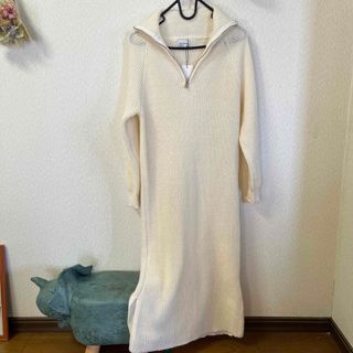 ザラ(ZARA)の♡本日限定お値下♡定価￥6500 新品未使用 ニットロングワンピース♡フリー♡(ロングワンピース/マキシワンピース)