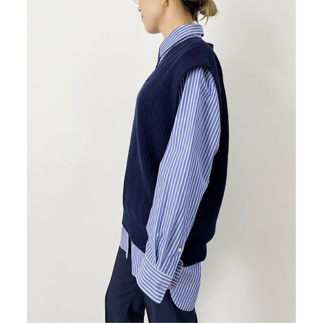 L'Appartement DEUXIEME CLASSE(アパルトモンドゥーズィエムクラス)の★未使用・タグ付★L'Appartement Knit Vest ニットベスト レディースのトップス(ベスト/ジレ)の商品写真