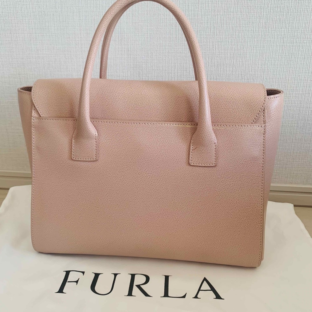 フルラ  FURLA ピンク　メトロポリス　サッチェル　ハンドバッグ　レザー素材レザー