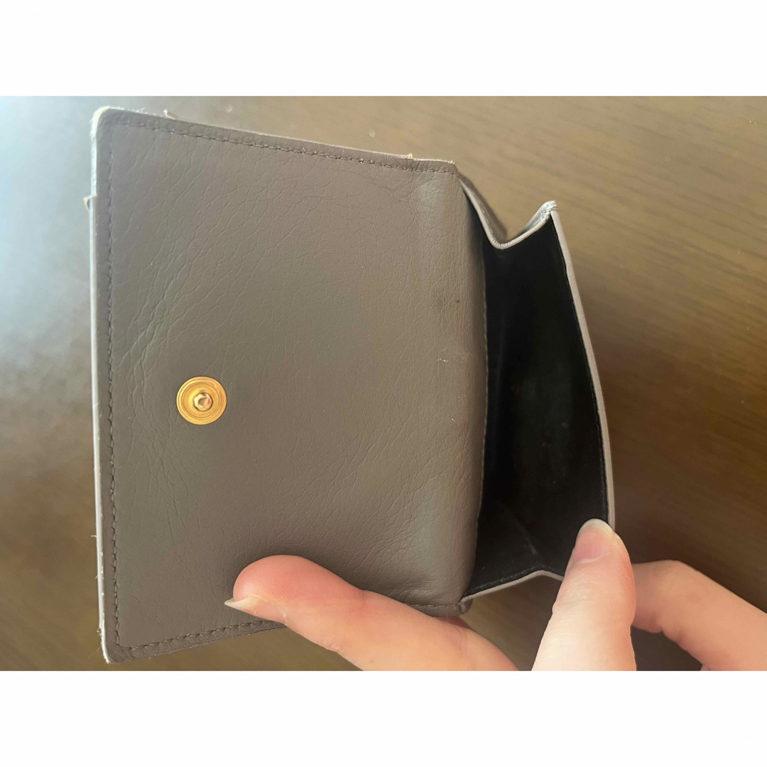 Saint Laurent(サンローラン)のサンローラン　ミニ財布　三つ折り財布　グレー レディースのファッション小物(財布)の商品写真