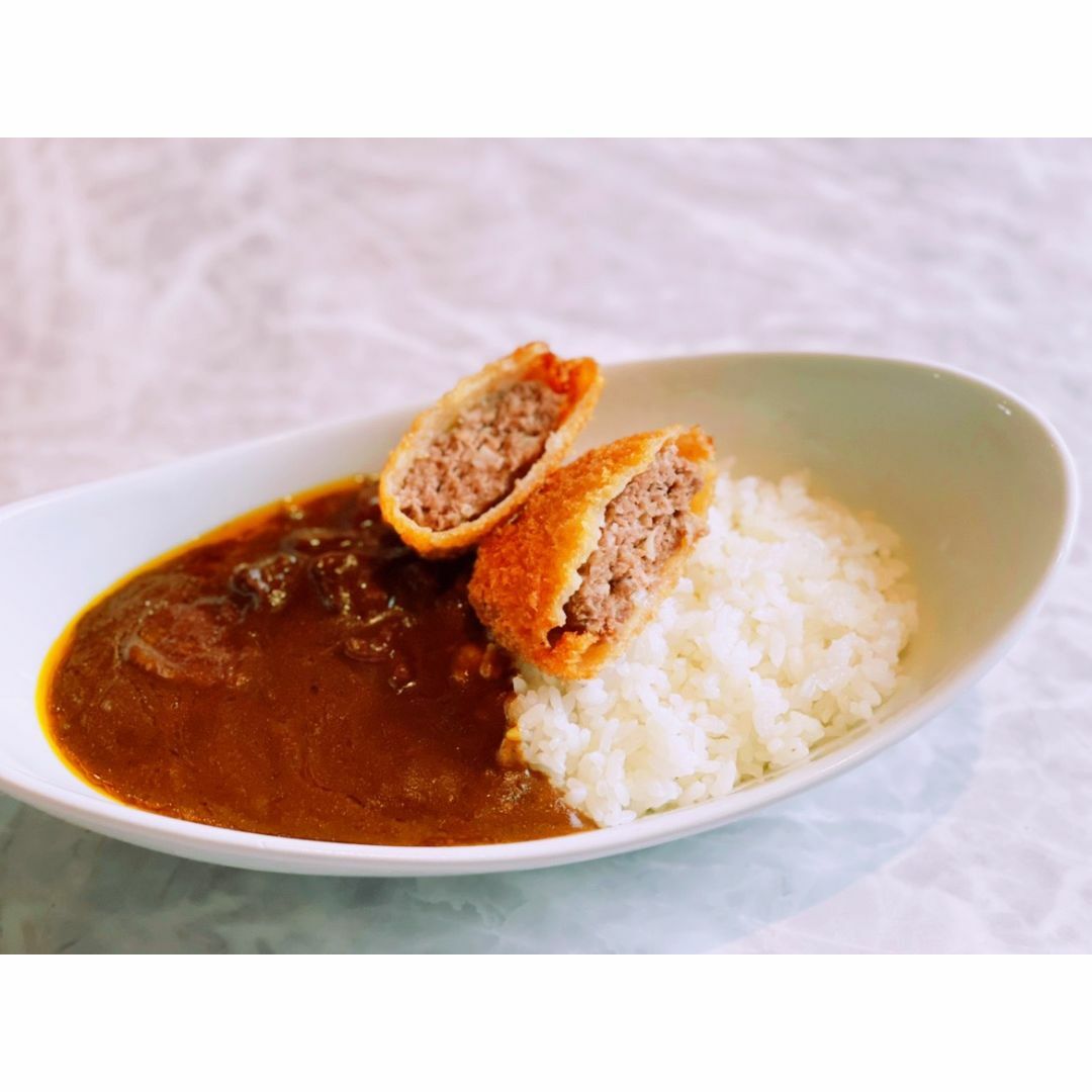 5食セット 精肉店が作った！！【牛〜っと馬うますじカレー】 食品/飲料/酒の加工食品(レトルト食品)の商品写真