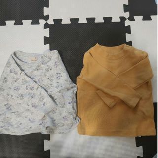 ユニクロ(UNIQLO)のトップス2枚セット(Ｔシャツ)