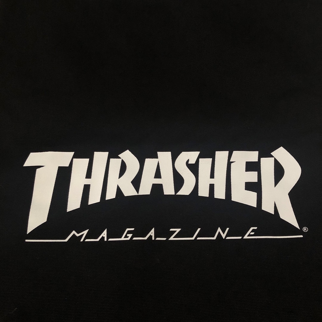 THRASHER(スラッシャー)の新品未使用THRASHERスラッシャー ナップサック リュック バッグ お洒落 レディースのバッグ(リュック/バックパック)の商品写真