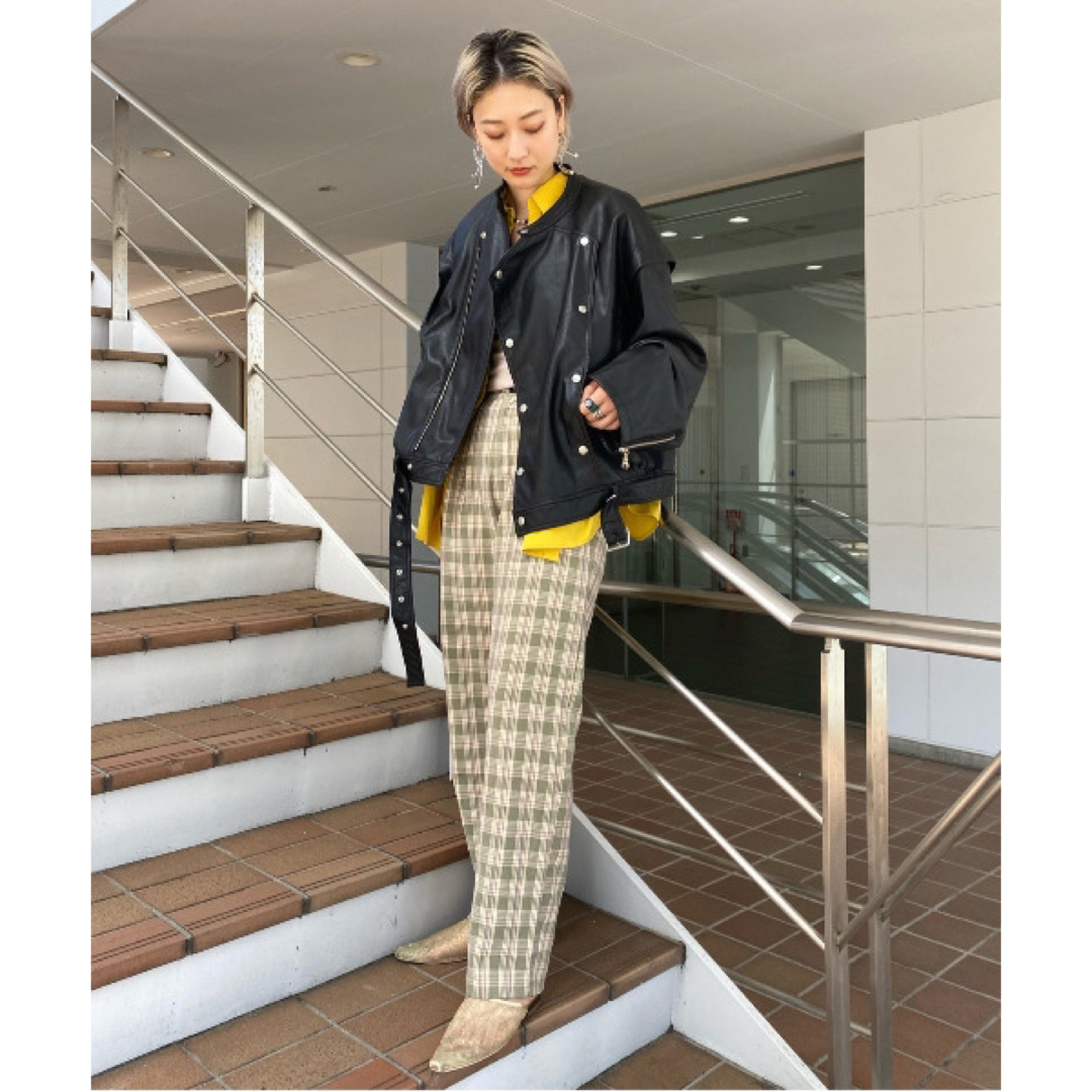 Ameri VINTAGE(アメリヴィンテージ)の美品★AMERI★2TUCKS STRAIGHT PANTS チェックパンツ レディースのパンツ(カジュアルパンツ)の商品写真