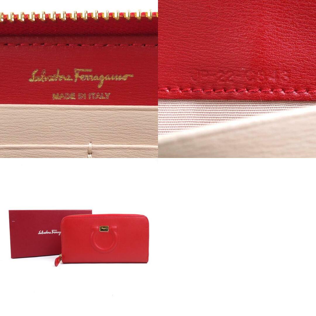 Salvatore Ferragamo(サルヴァトーレフェラガモ)のサルヴァトーレフェラガモ Salvatore Ferragamo ラウンドファスナー長財布 ガンチーニ レザー レッド レディース 送料無料【中古】 h29845f レディースのファッション小物(財布)の商品写真