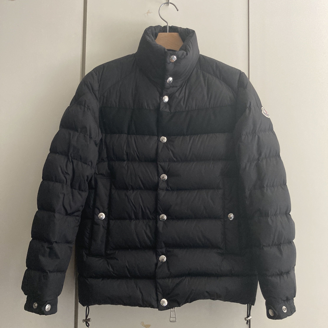 MONCLER(モンクレール)のモンクレール　ダウンジャケット　BREVAL 黒 メンズのジャケット/アウター(ダウンジャケット)の商品写真