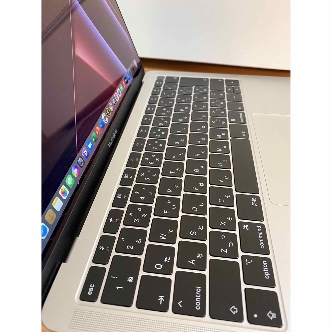 美品 Apple MacBook Air 13インチ/2021年Office付き