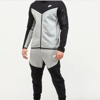 ナイキ(NIKE)のNIKE ナイキ ジャージ テックフリース セットアップ Lサイズ(セットアップ)