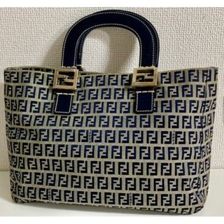 フェンディ(FENDI)のFENDIズッキーノ柄　F金具バック(トートバッグ)