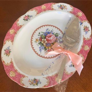 ロイヤルアルバート(ROYAL ALBERT)の【レア美品】ロイヤルアルバート★レディカーライル★パーティプレート(食器)