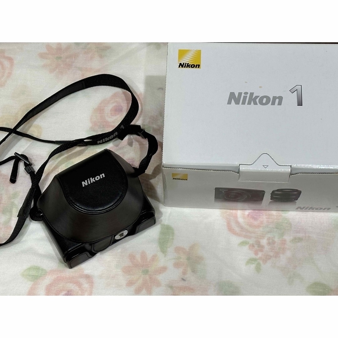 Nikon NIKON 1 J1 NIKON 1 J1 Wズームキット BLAC