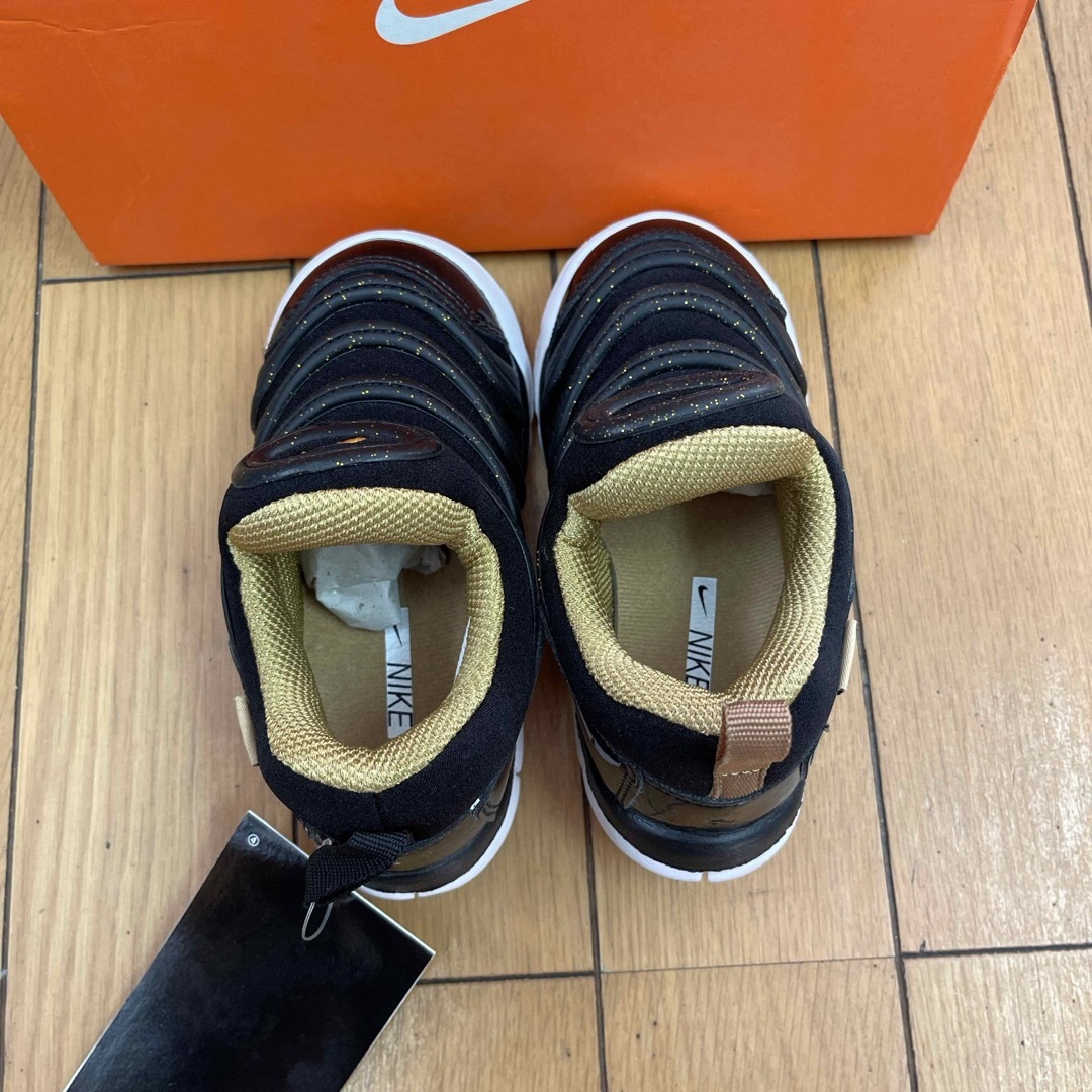 新品　NIKE ダイナモフリー　14cm クラシックモデル　ブラック　ゴールド