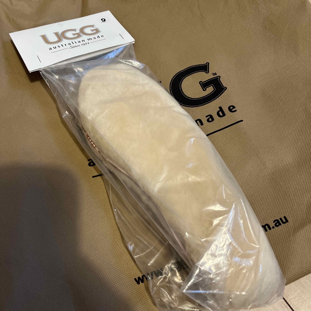 UGG AUSTRALIA(アグオーストラリア)のugg   新品未使用　made in Australia レディースの靴/シューズ(ブーツ)の商品写真