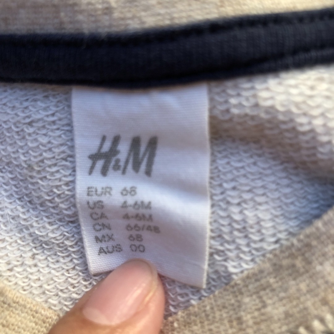 H&M(エイチアンドエム)のH&M クマのトレーナー キッズ/ベビー/マタニティのベビー服(~85cm)(トレーナー)の商品写真