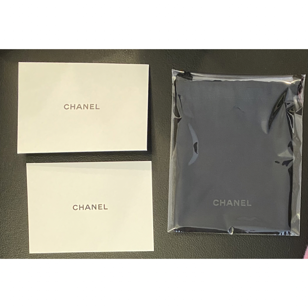 CHANEL(シャネル)の【新品未使用】シャネル CHANEL 巾着袋 メッセージカード 封筒 コスメ/美容のコスメ/美容 その他(その他)の商品写真