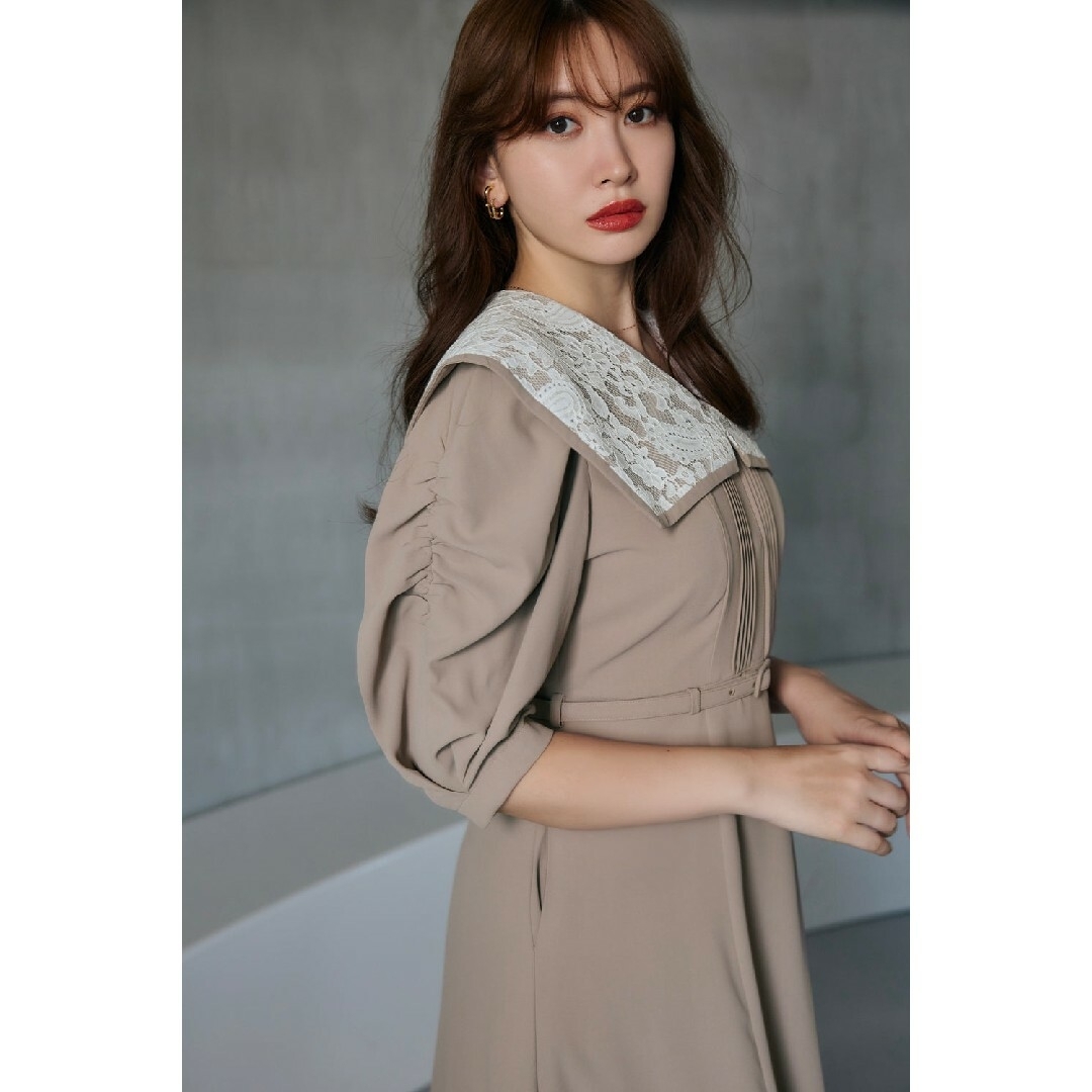 Vyronas Lace Collar Dress Herlipto